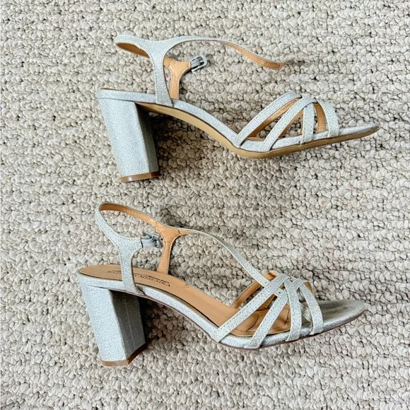 Badgley Mischka Silver Glitter Heels - Picture 2 of 6